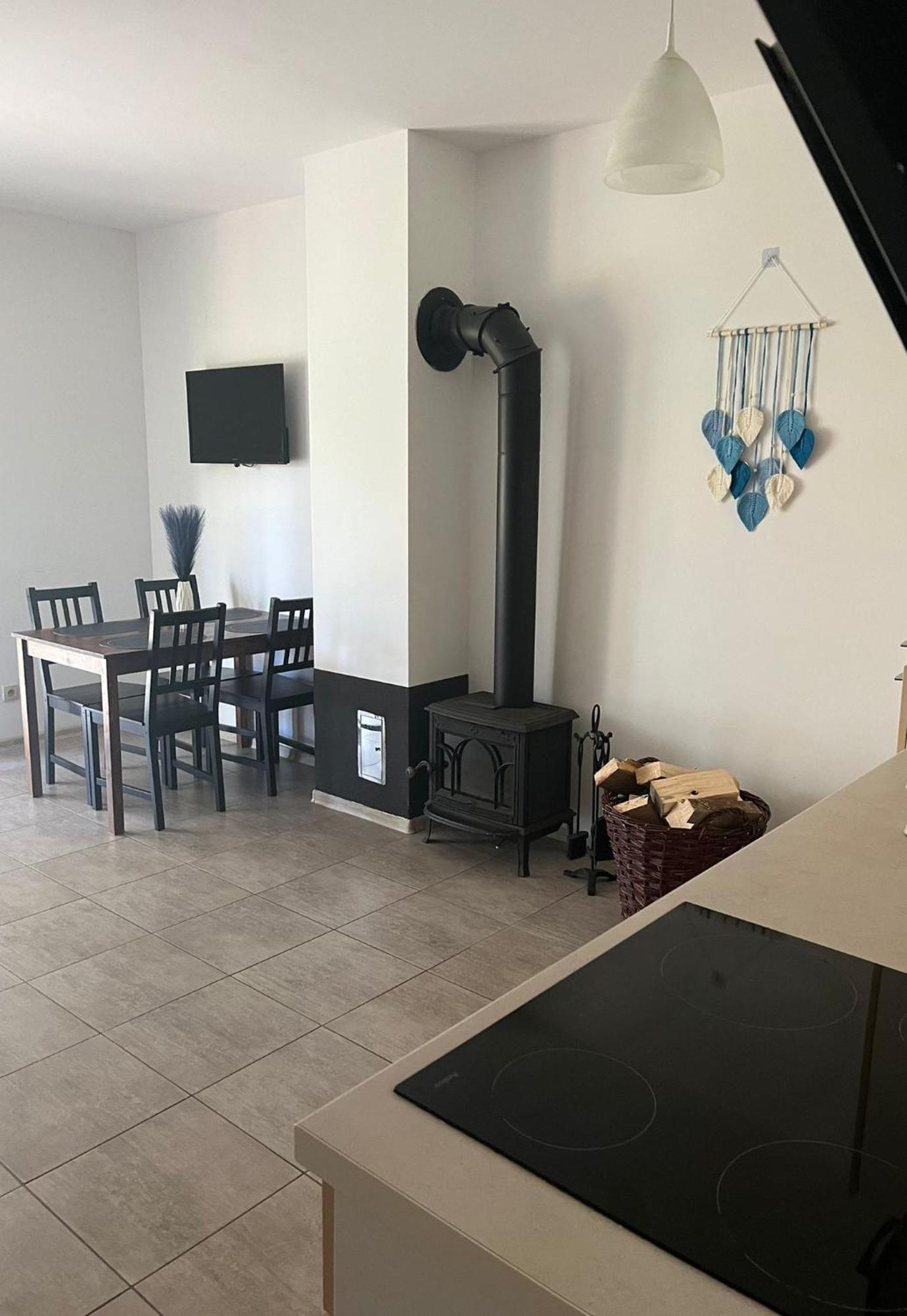 Apartamenty Adrenja Рови Екстер'єр фото